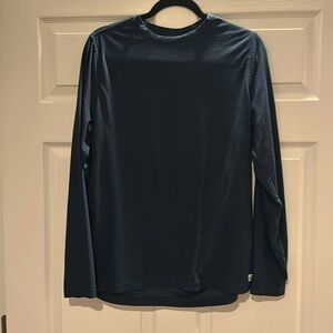 Vuori Long Sleeve Strato - Navy Heather - Excellent Condition